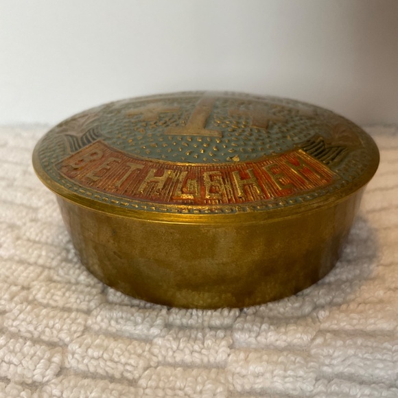 Vintage Bethlehem and Jerusalem Cross Pyx - Enamelled Brass - Picture 4 of 14